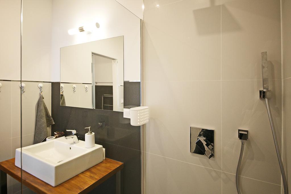 Luxury Center Apt. Charles Bridge Walking Distance Прага Экстерьер фото