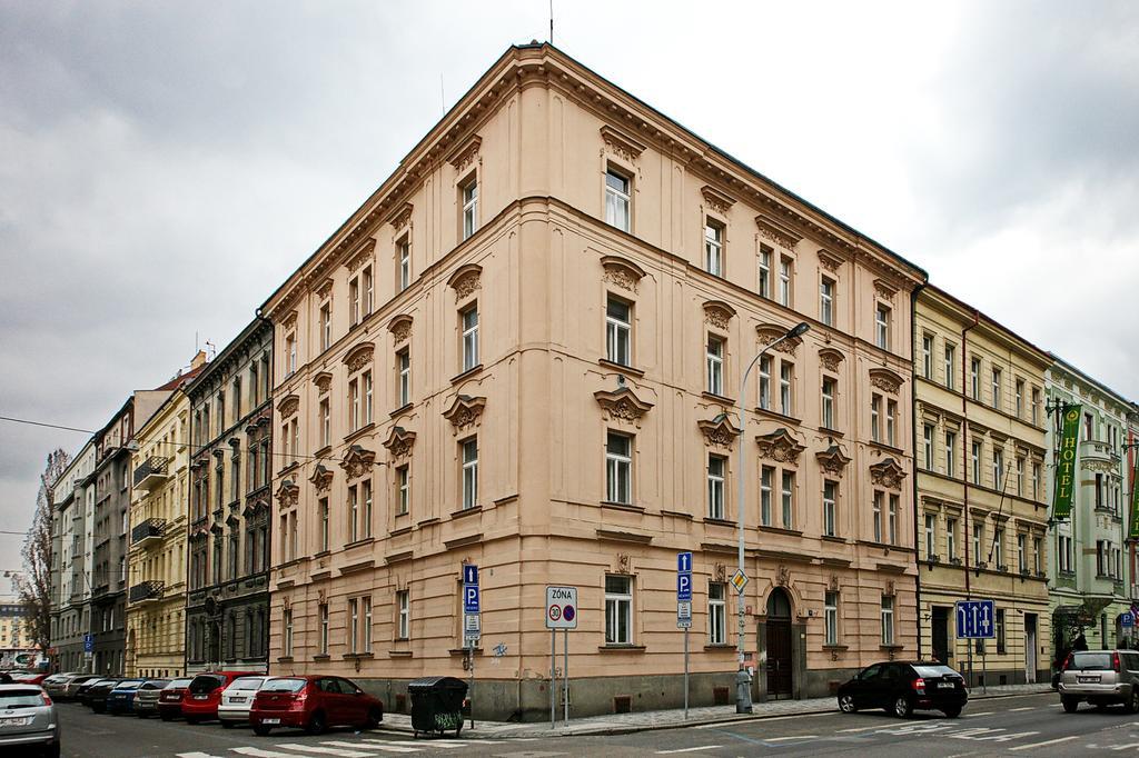 Luxury Center Apt. Charles Bridge Walking Distance Прага Экстерьер фото